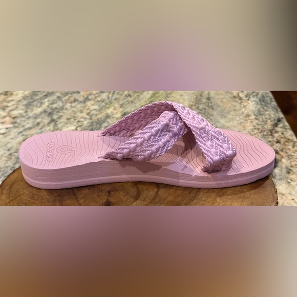 CoFace Women's Pink Sandals. Size 9. NIB - Picture 8 of 9